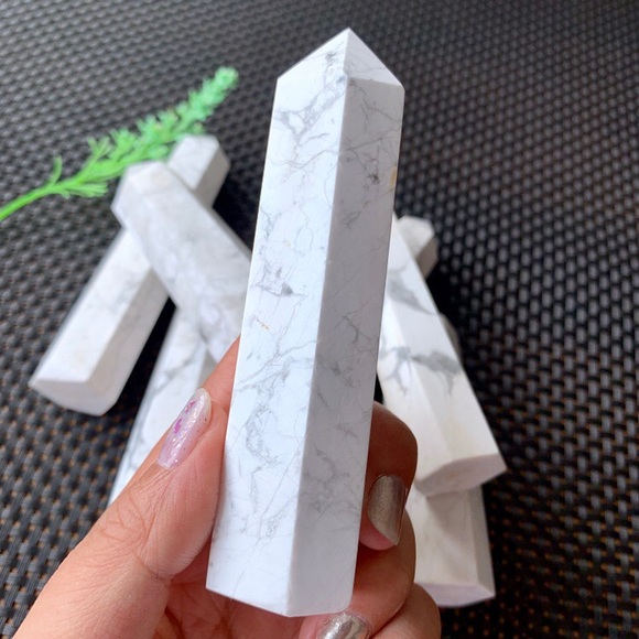 Other - NWT Howlite Wand Tower Point Crystal Healing